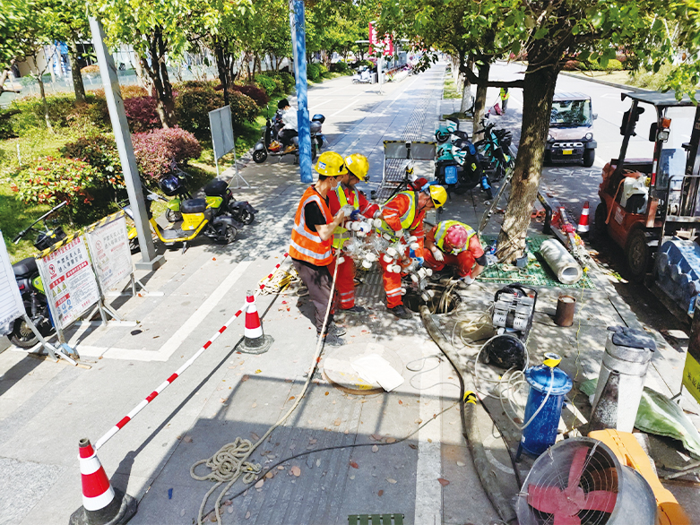  龙江UV-CIPP紫外光固化修复